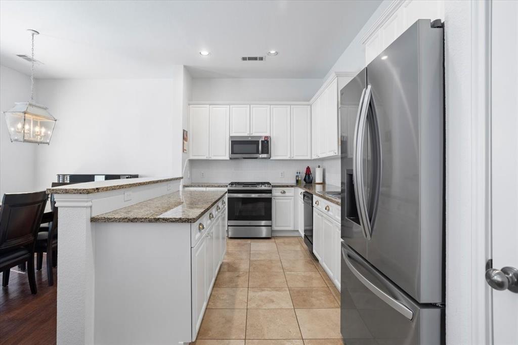 Ridglea Place - Residential