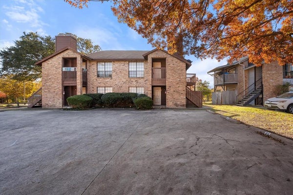 406 E DENTON DR APT 36, EULESS, TX 76039 - Image b86ded7fb857c9b4f93c7d4df0d7e3aa/2651030032