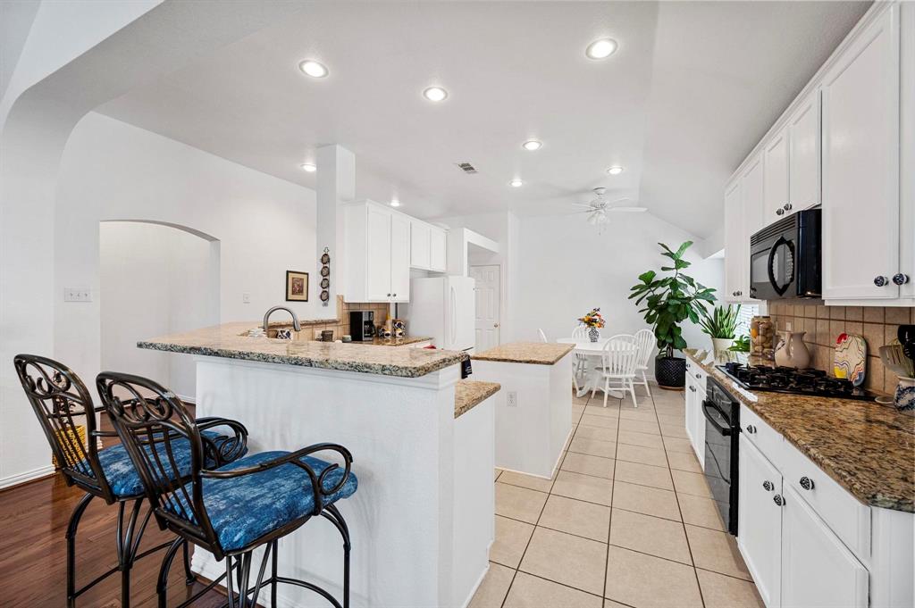 Flower Mound, Texas 75022, United States, 3 Bedrooms Bedrooms, ,2 BathroomsBathrooms,Residential,Active,92498