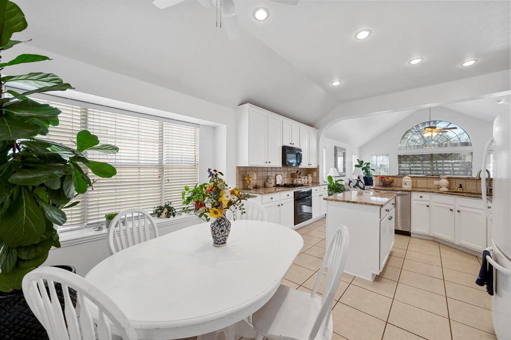 Flower Mound, Texas 75022, United States, 3 Bedrooms Bedrooms, ,2 BathroomsBathrooms,Residential,Active,92498