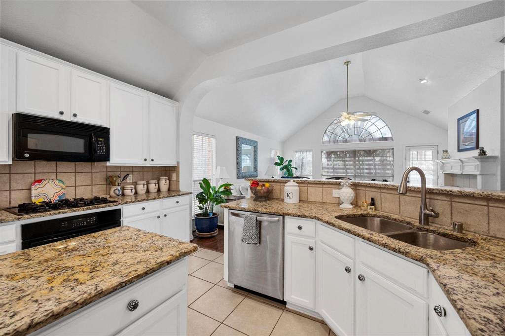 Flower Mound, Texas 75022, United States, 3 Bedrooms Bedrooms, ,2 BathroomsBathrooms,Residential,Active,92498