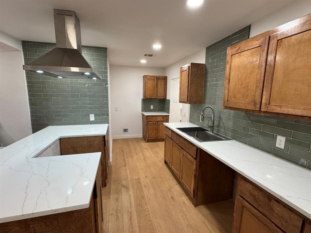 Cloverdale 01 - Residential