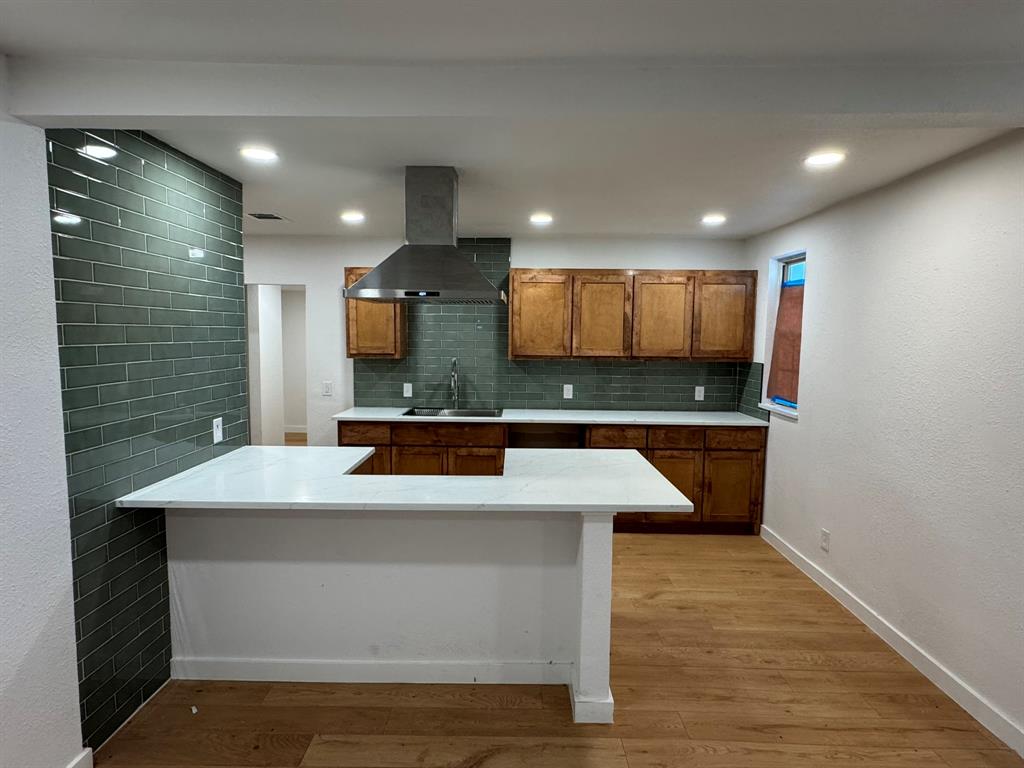 Cloverdale 01 - Residential