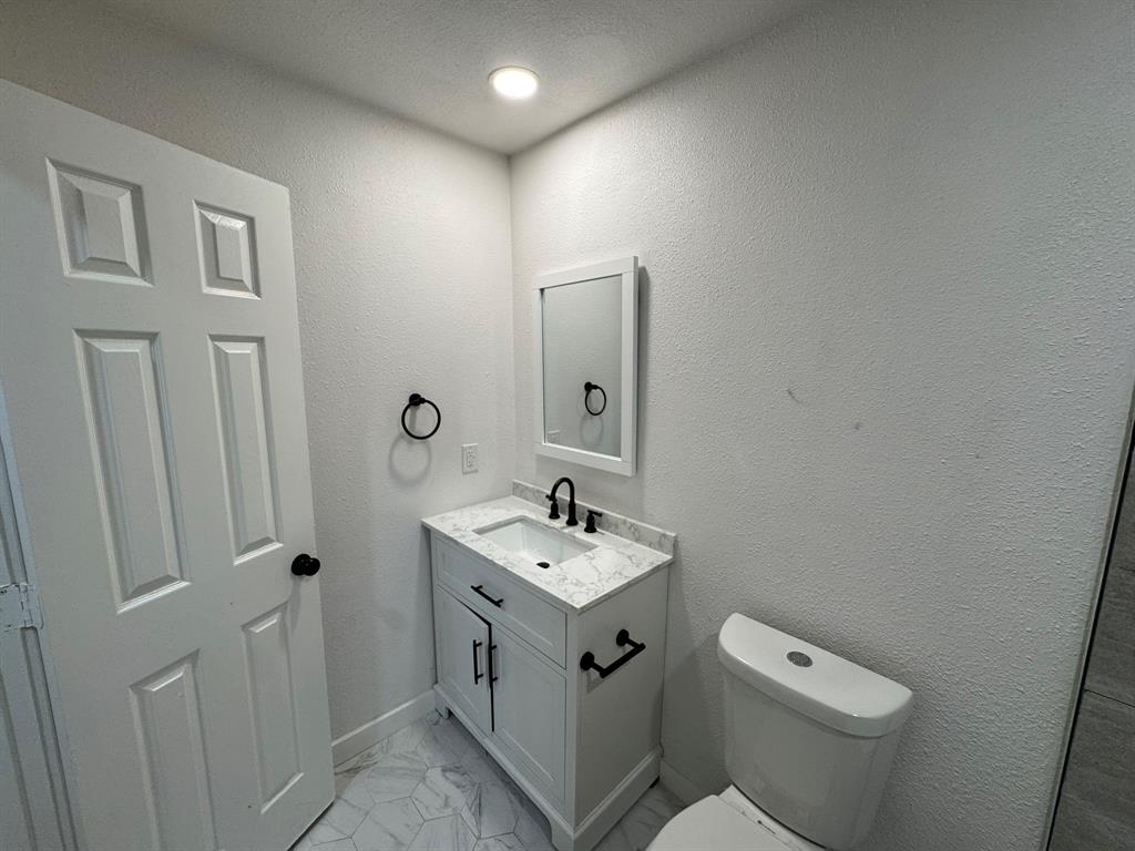 Cloverdale 01 - Residential