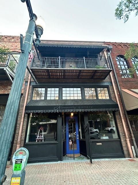 214 Texas Street
