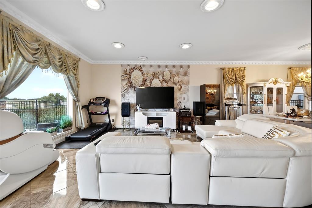 Lake Terrace 2nd Rep - Residential