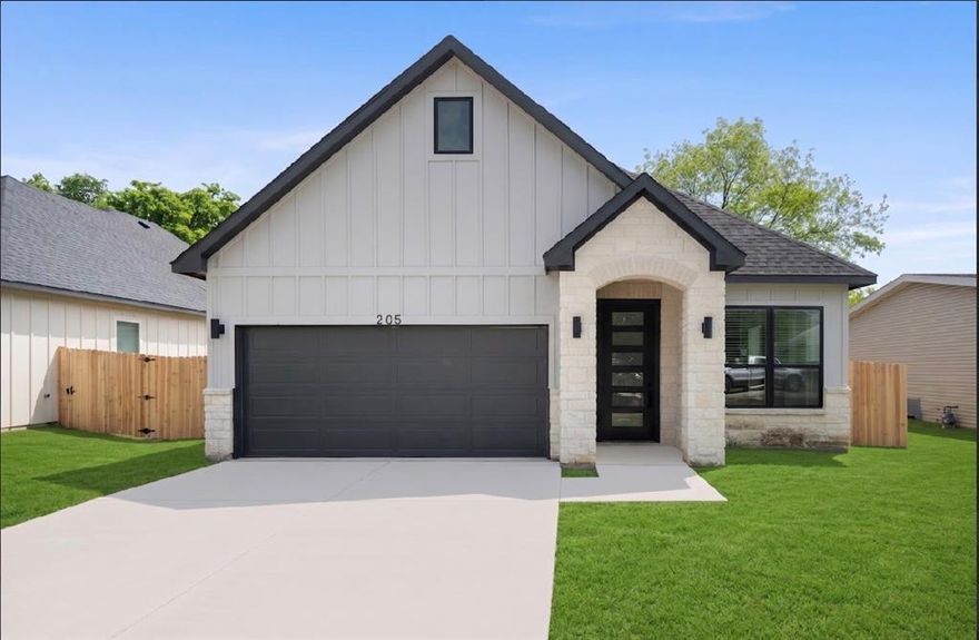 Features of this beautiful home include an 8 ft grand entry door, 10 ft ceilings throughout with 11 inch tray ceiling primary bedrooms. Gorgeous custom arches through the main hallway. The custom kitchen features custom modern cabinets with a 6-piece appliance package including custom vent hood and pot fillers. And don't forget the spa-inspired bathrooms with multiple shower fixtures including a handheld and custom rainforest shower heads, and seamless glass enclosures.