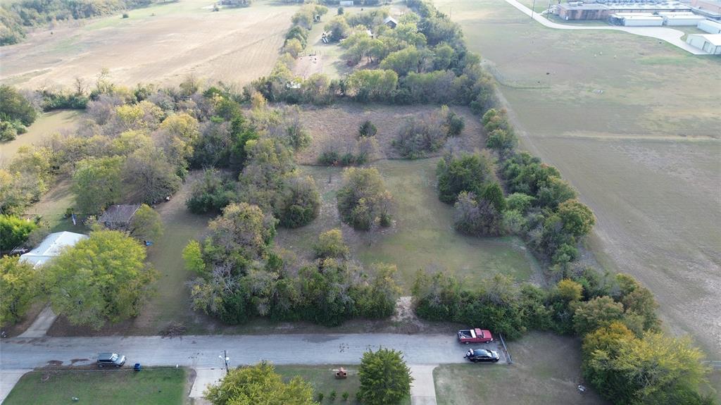700,704,708 Chalk Hill Drive