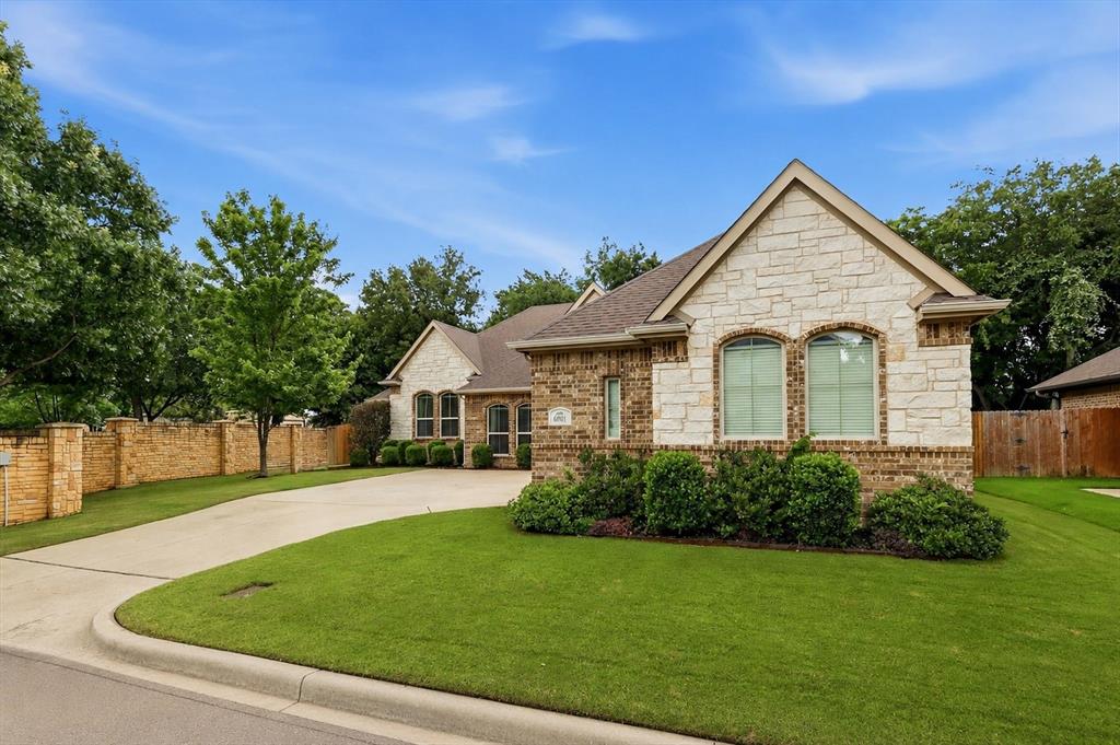 6901 Golf Green Drive