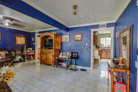 Tiny photo for 13320 Glenside Drive, Farmers Branch, TX 75234 (MLS # 21397046)