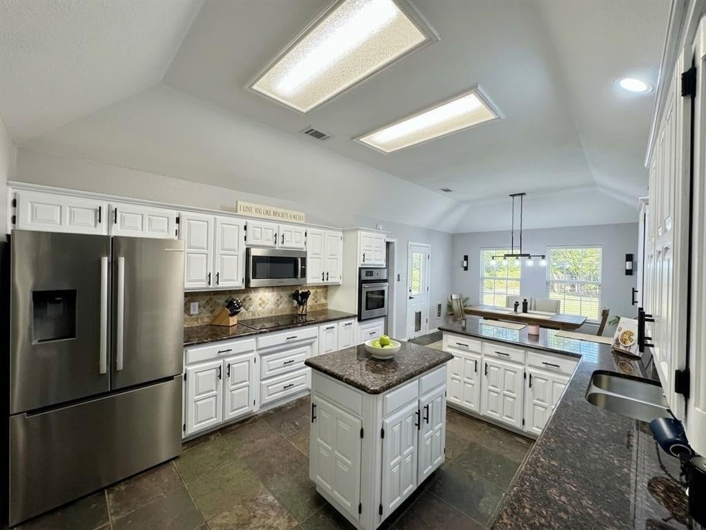 413 Flagstone Drive