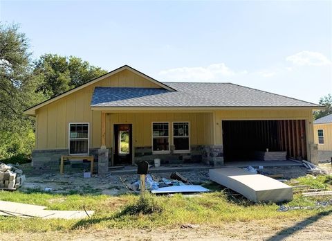 303 Meador Moody TX 76557