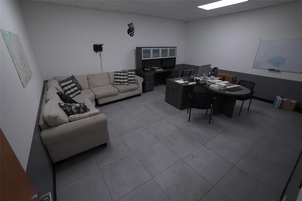 Walnut-Stemmons Indust Park 02 - Commercial Sale