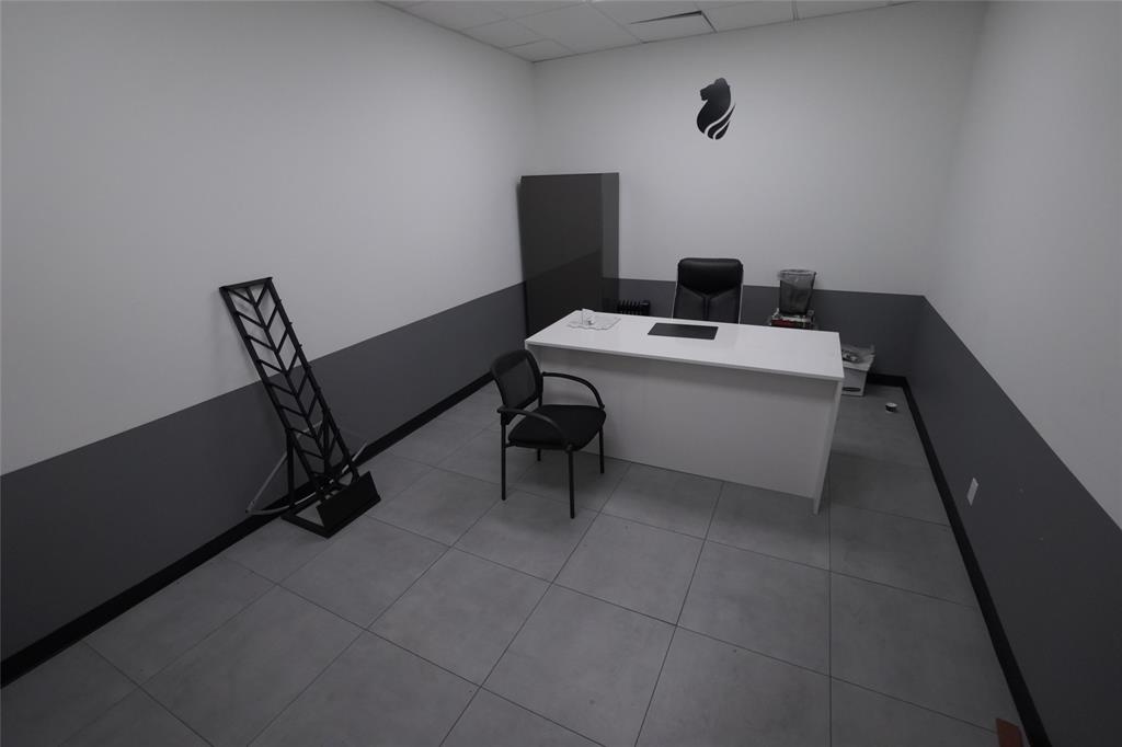 Walnut-Stemmons Indust Park 02 - Commercial Sale