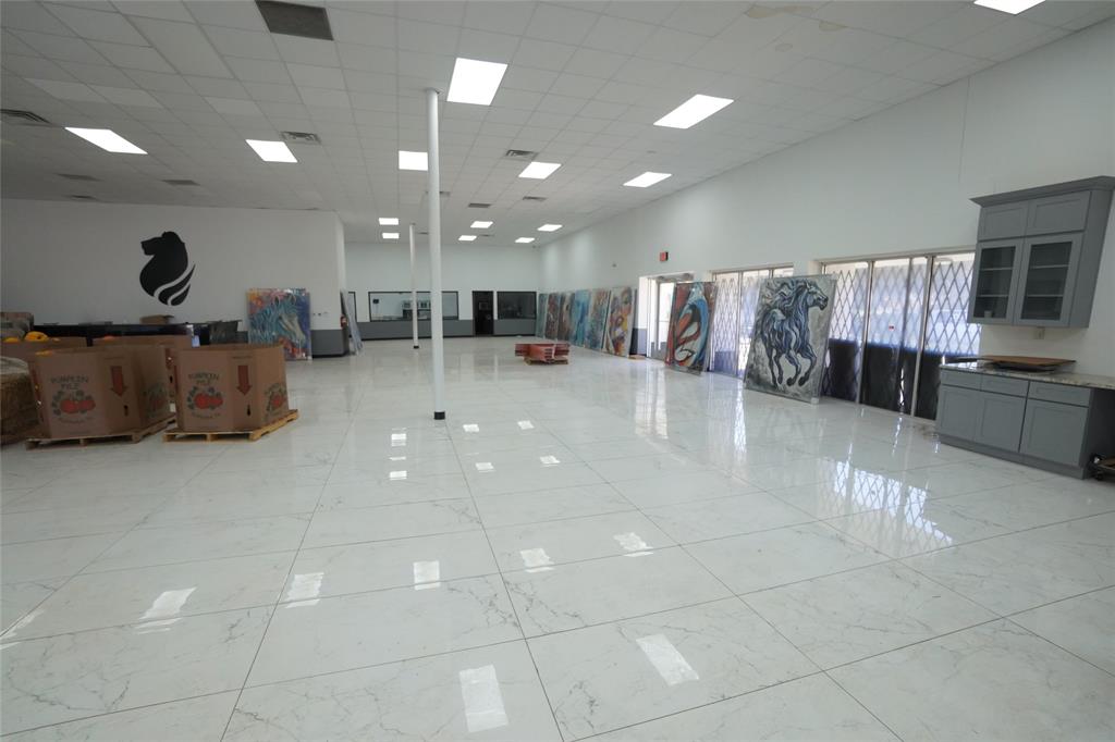 Walnut-Stemmons Indust Park 02 - Commercial Sale