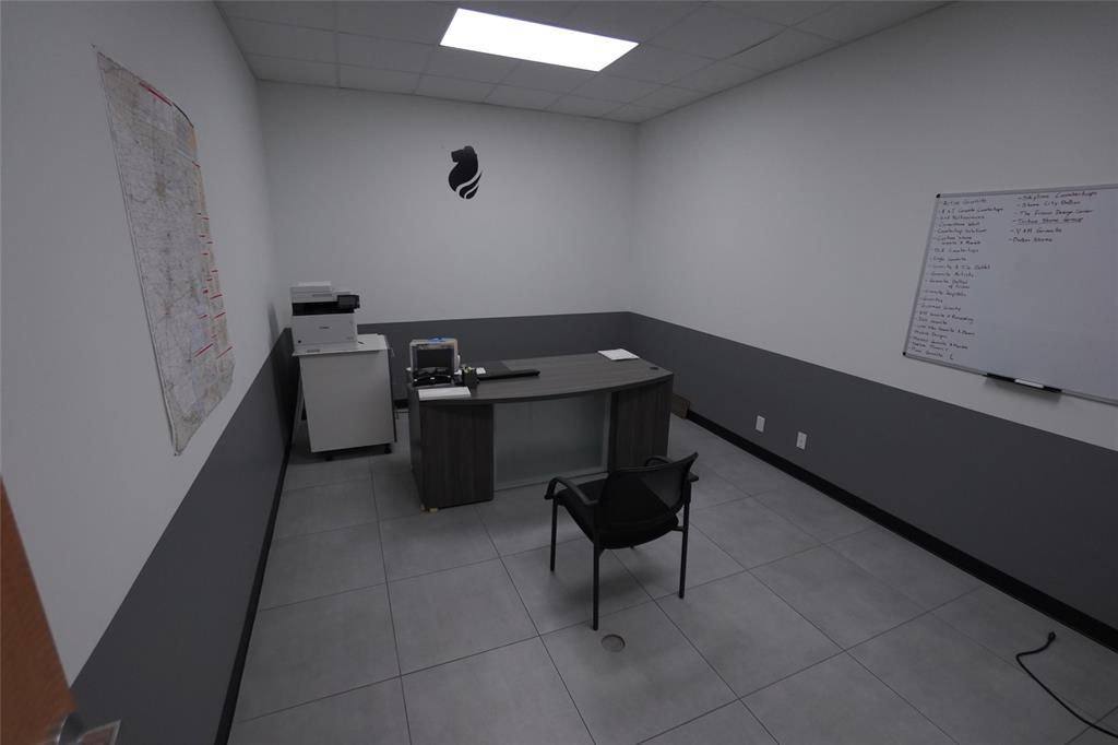 Walnut-Stemmons Indust Park 02 - Commercial Sale