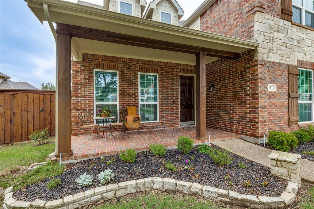 1616 Teakwood Drive