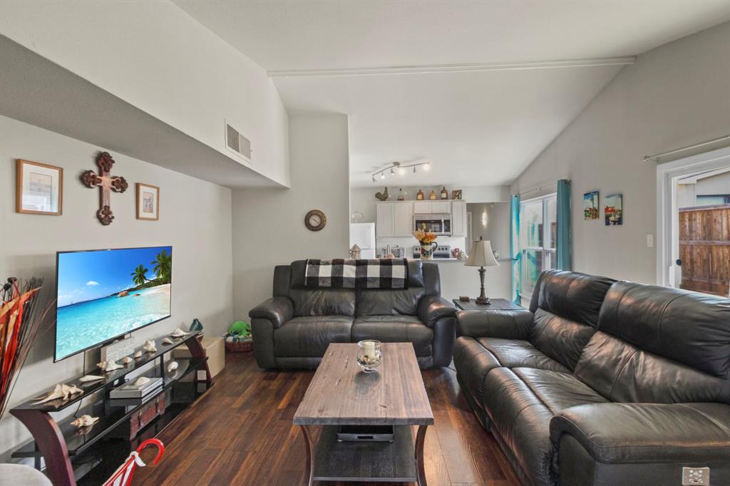 Colony 23 - Residential