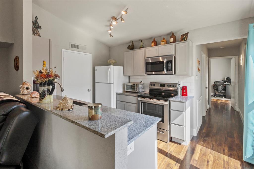 Colony 23 - Residential