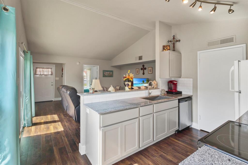 Colony 23 - Residential