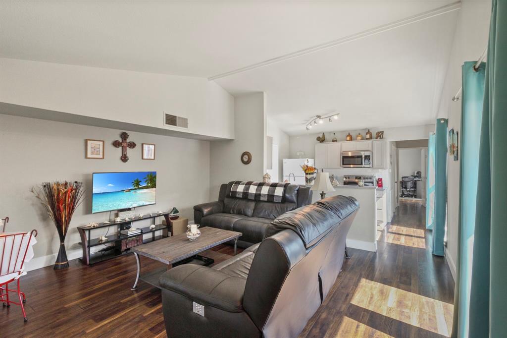 Colony 23 - Residential