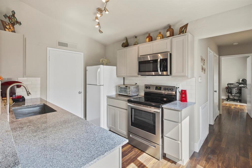 Colony 23 - Residential