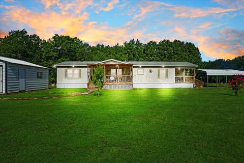 Photo of 1022 County Road 2295, Telephone, TX 75488 (MLS # 21334749)