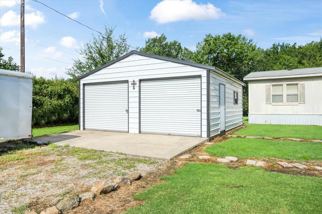 1022 County Road 2295