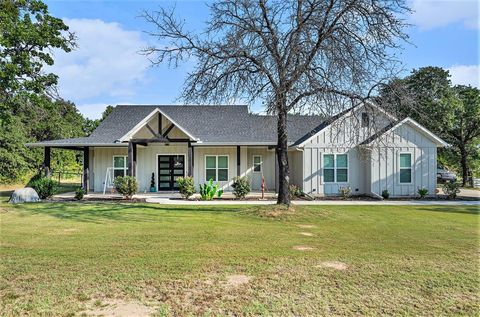 377 Sarra Lane Poolville TX 76487