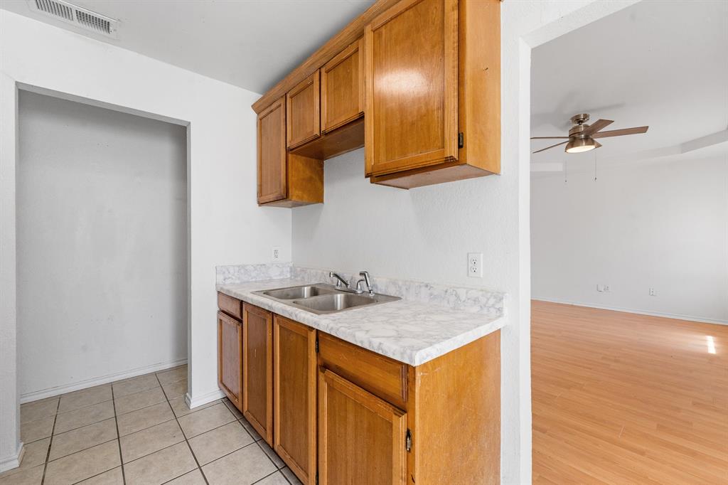 ORIGINAL CLEBURNE - Residential