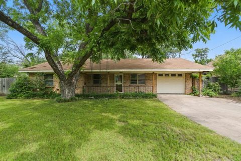 805 S Rusk Street Weatherford TX 76086