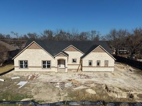 Photo of 603 Bardfield Avenue, Garland, TX 75041 (MLS # 21196049)