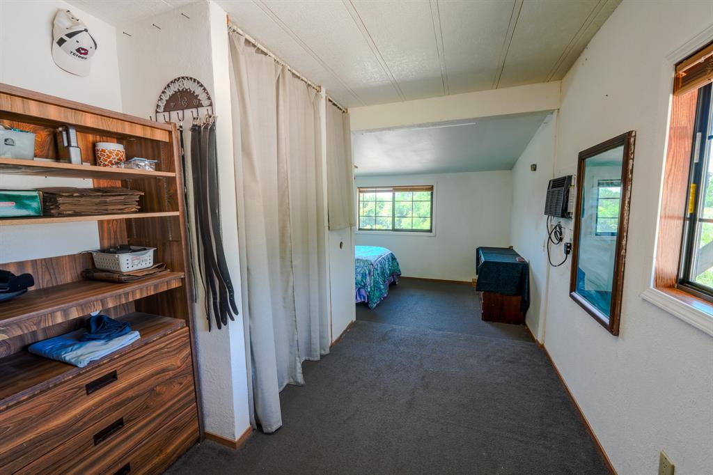 159 WHISPERING OAKS JENKINS SPRINGS - Residential