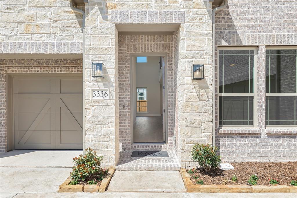 3336 Lakeshore Drive