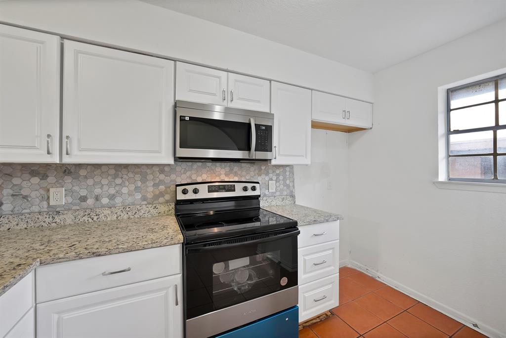 Gran Villa Twnhs - Residential