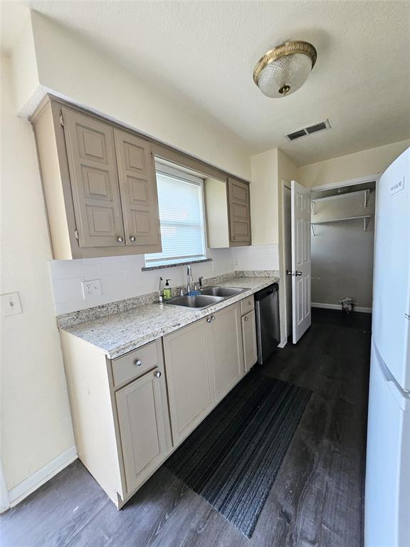 Salmon Estates - Residential Lease