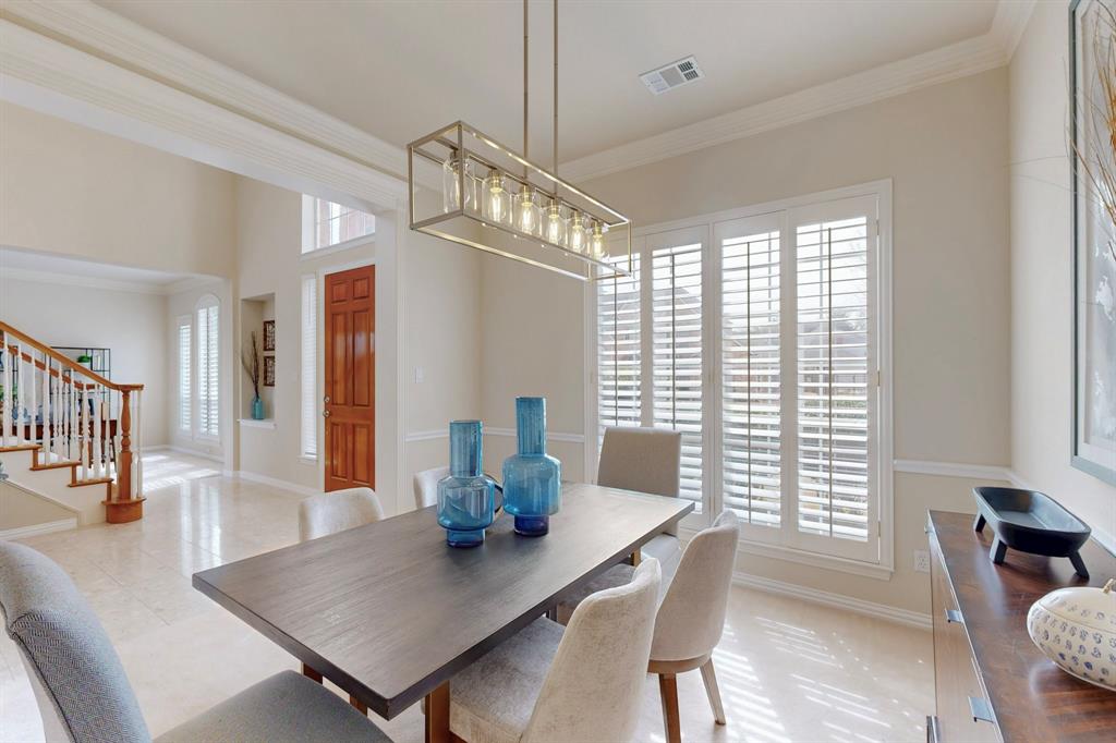 4033 READING Drive