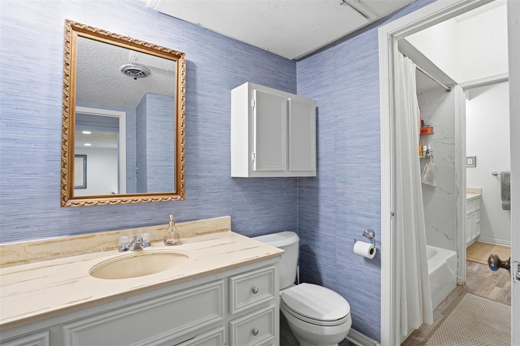 Royale Orleans North Condo - Residential