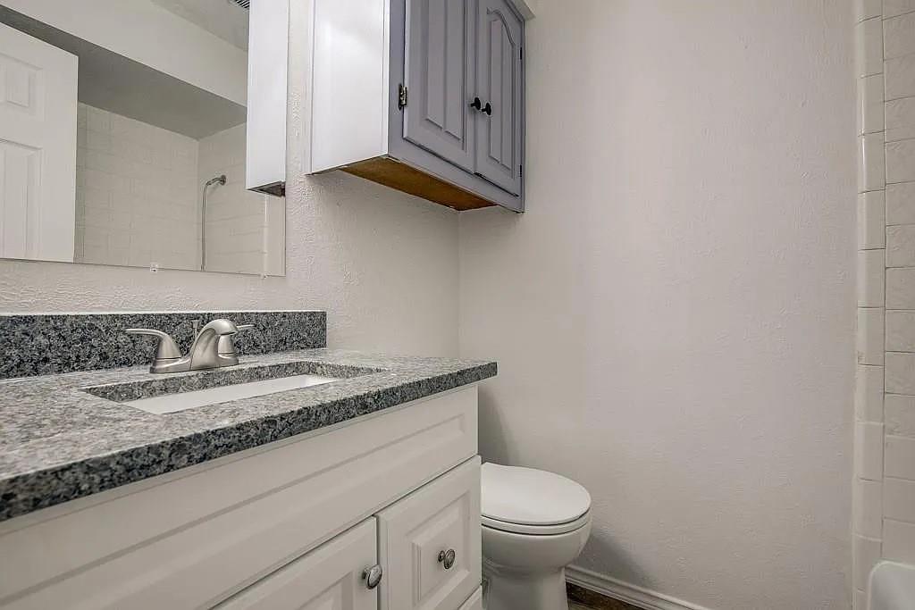 Highland Meadows 08 - Residential Lease