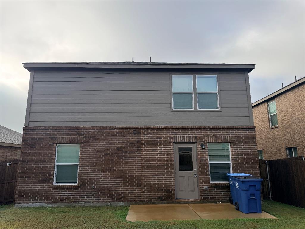 1805 Ballinger Drive