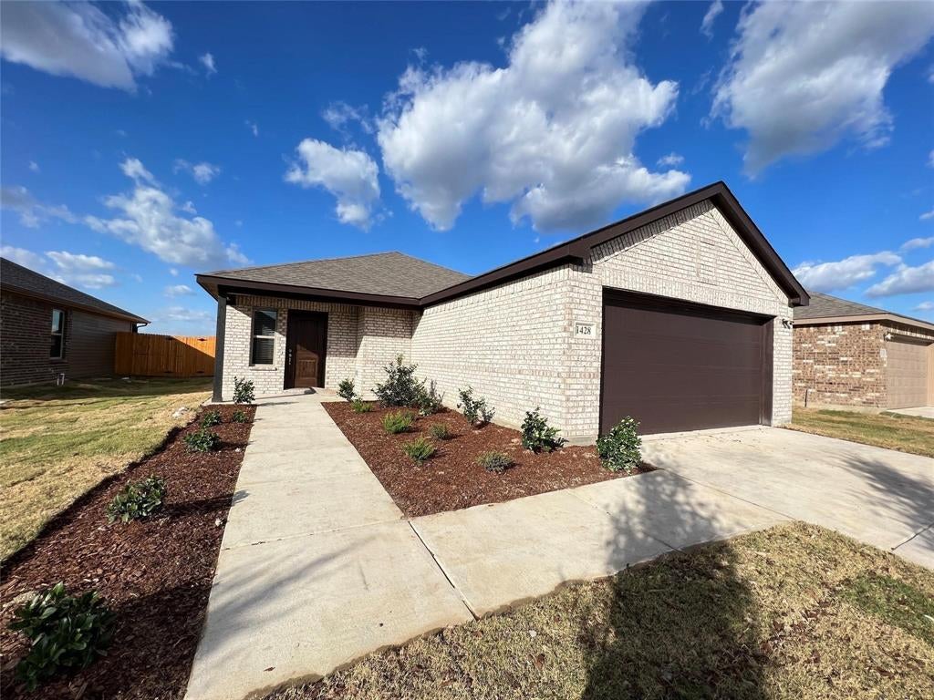 Photo of 1428 Warringwood Drive, Greenville, TX 75402 (MLS # 21375038)