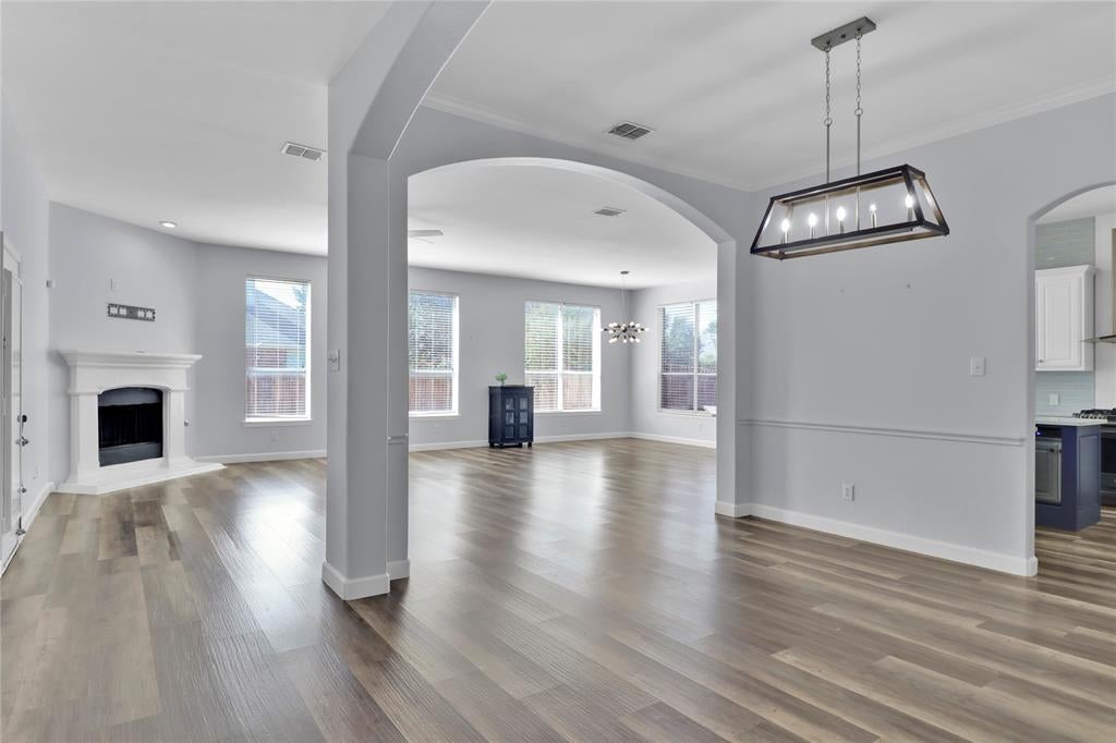 4404 Meadow Knoll Lane