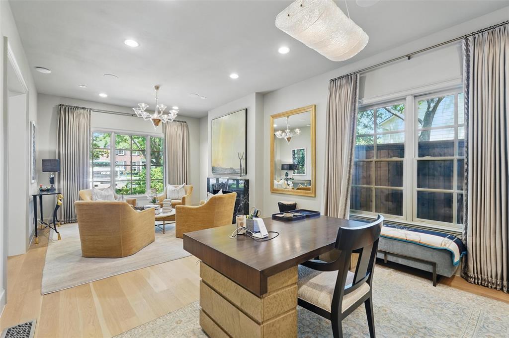 3219 Saint Johns Drive