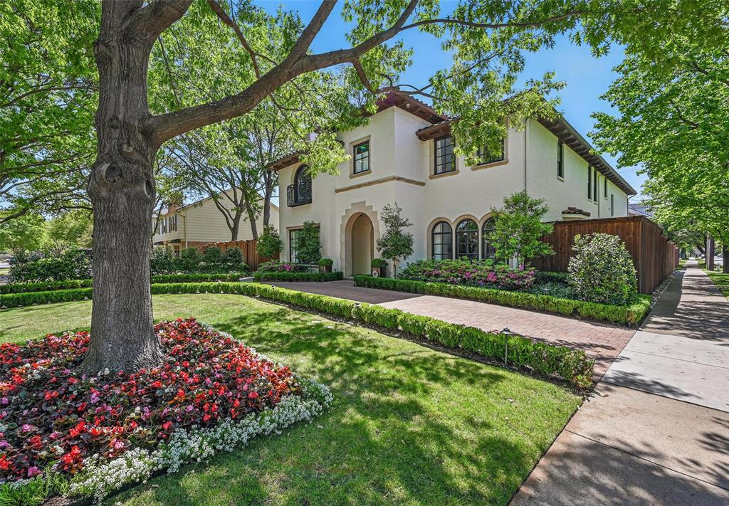 3219 Saint Johns Drive