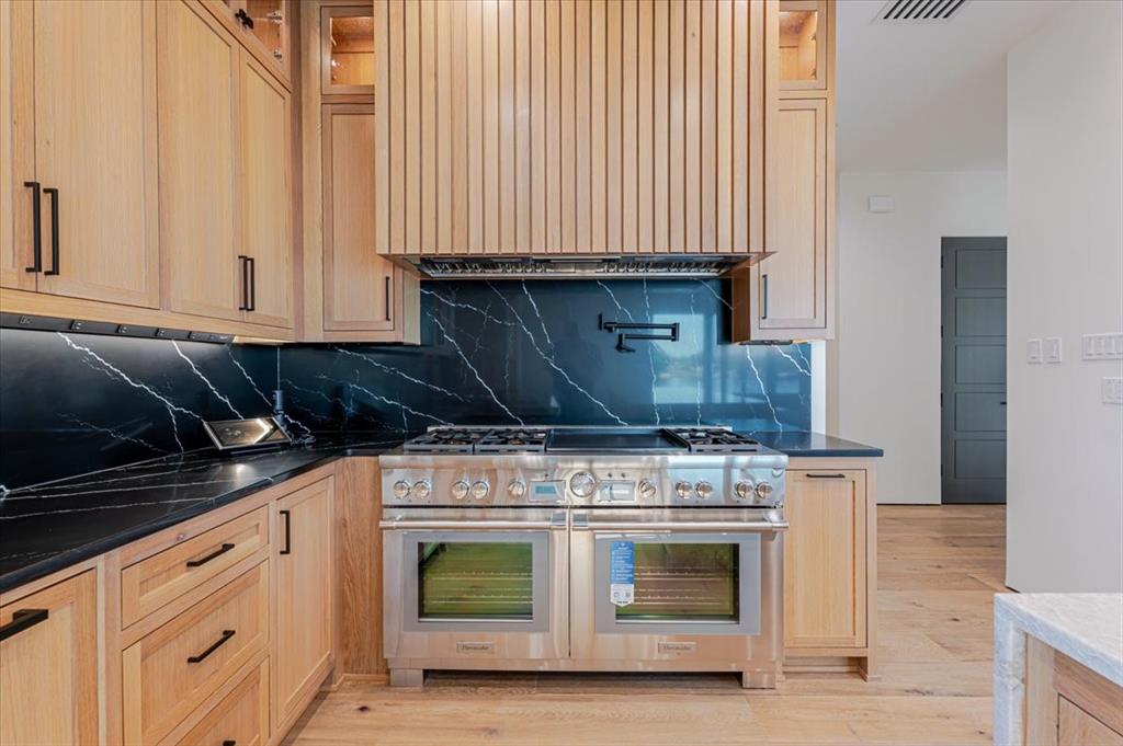 Gaines Bend - Residential