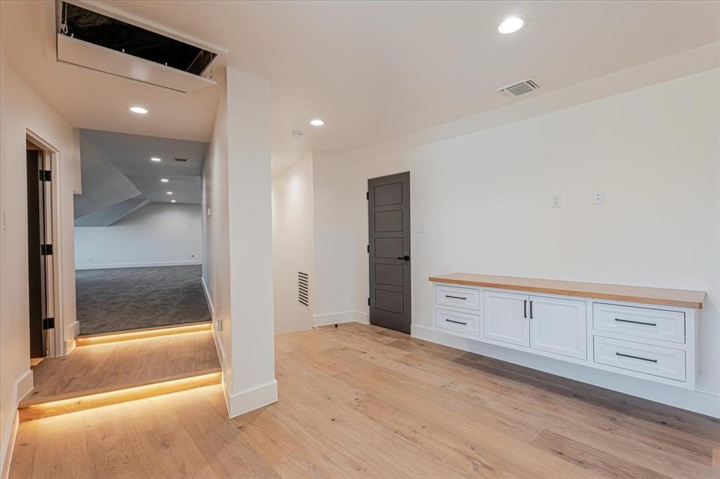 Gaines Bend - Residential