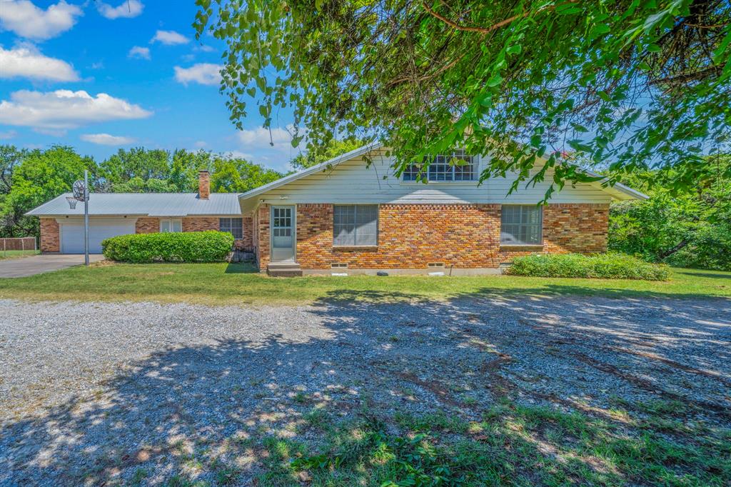 1047 S Highway 67 Highway