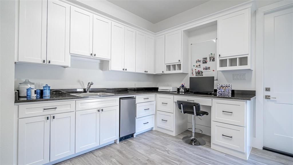 Laguna Bay - Residential