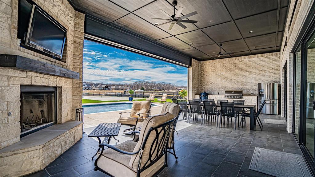 1528 Laguna Bay