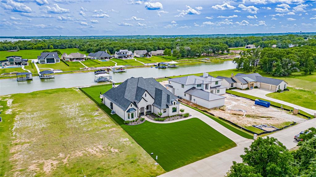 Laguna Bay - Residential